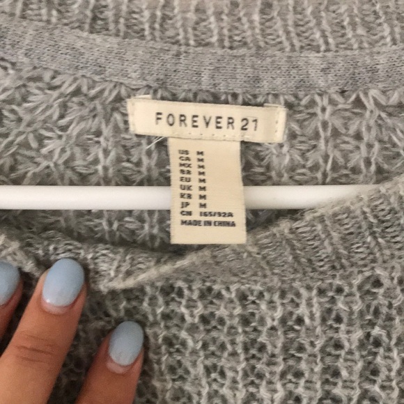 Gray sweater - Picture 5 of 8